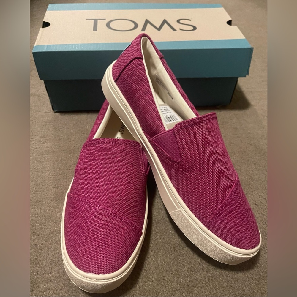 Women’s Toms Shoes